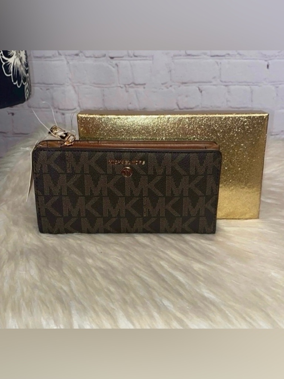 Michael Kors KARLIE Satchel/JET SET CHARM Continental Wallet 2pc Set - Picture 8 of 10